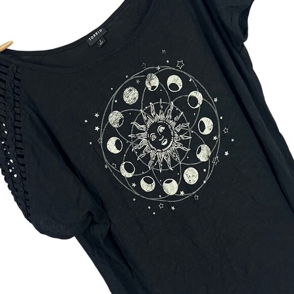Torrid Womens 2 (2X) Plus Celestial Moon Sun Witchy Gothic Off Shoulder Slub Top - Picture 1 of 14